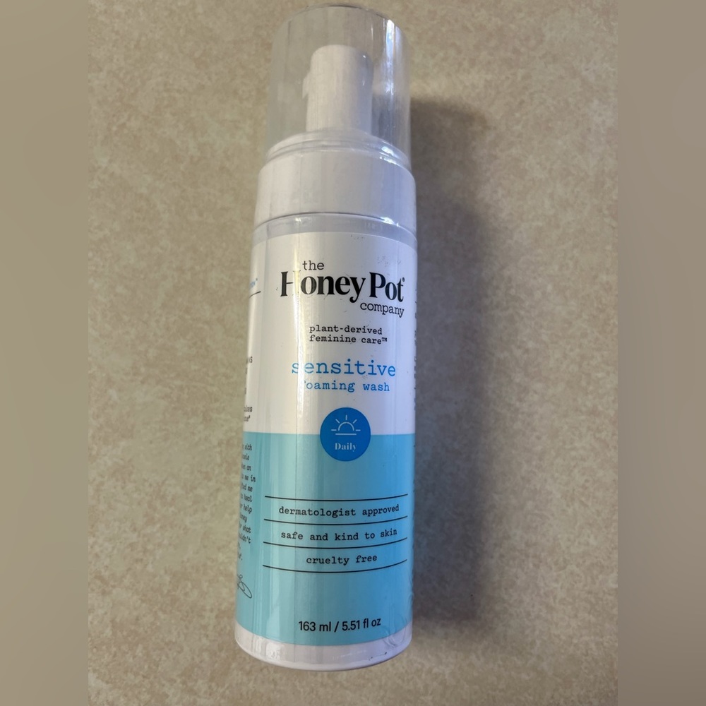 The Honey Pot company Sensitive Feminine Foaming Wash  5.51 fl Oz Cruelty Free